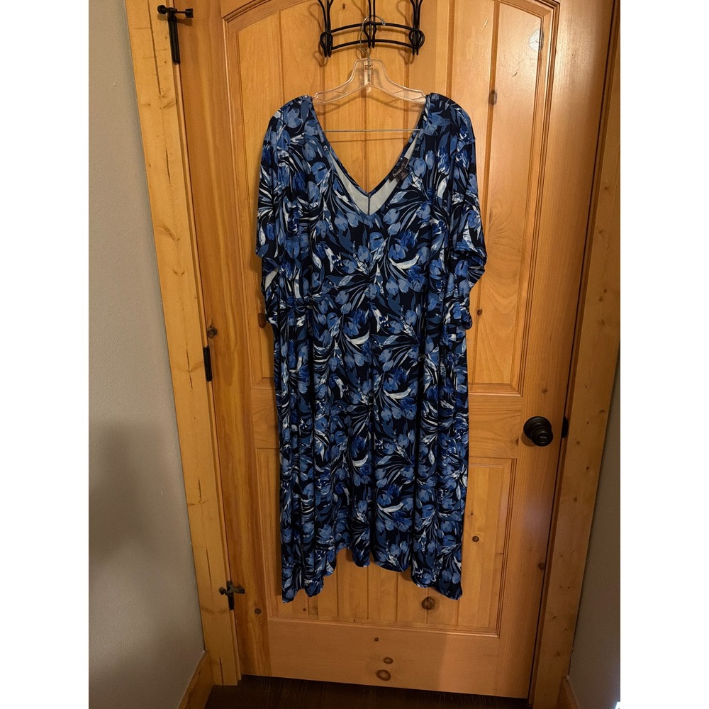 NWOT Roamans Blue Floral V-Neck Handkerchief Hem Dress Petite Plus 5X